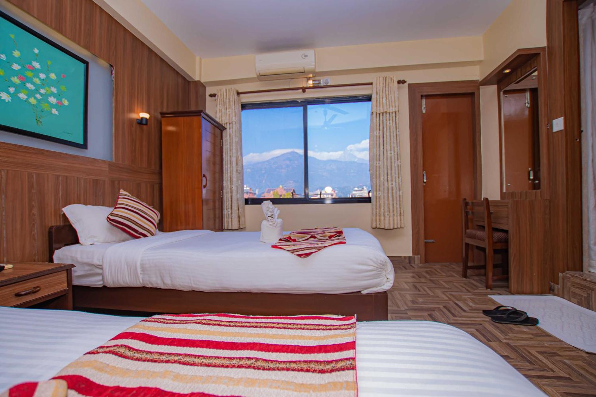 פוקהרה Hotel Crystal Palace מראה חיצוני תמונה